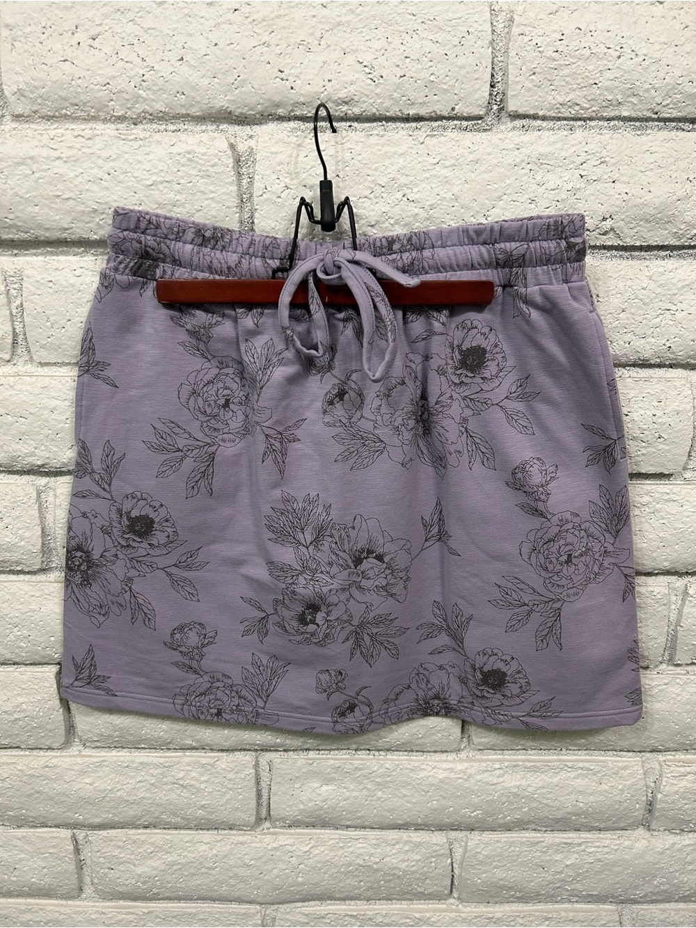 North River Outfitters NWT Lavender Floral Drawstring Mini Skirt Medium‎
